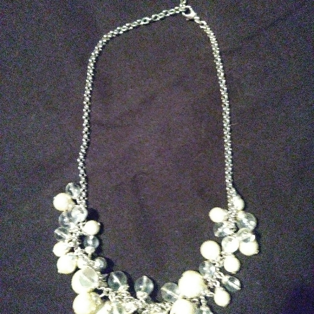 Vintage Talbots pearl/clear cha cha Beaded beautiful necklace see pictures